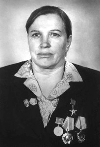 Леонова Анна Дмитриевна